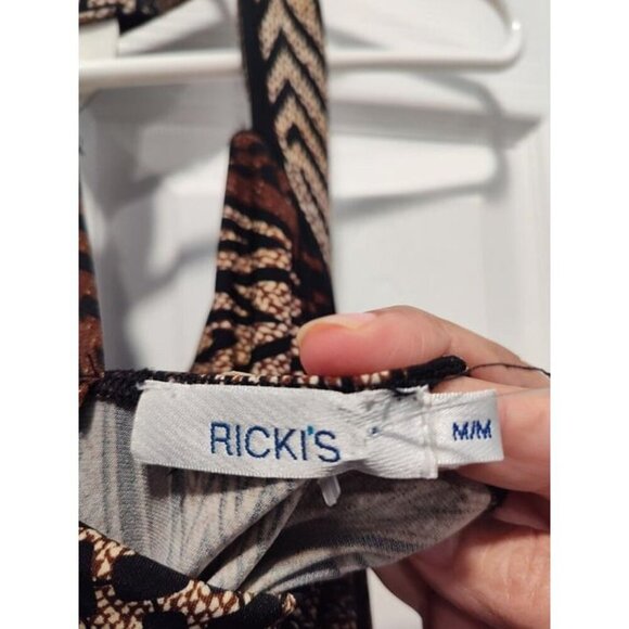 Ricki's Sz Medium‎ Snakeskin print V-Neck Sleeveless Top W/ Rucheing At Waist - Picture 8 of 12